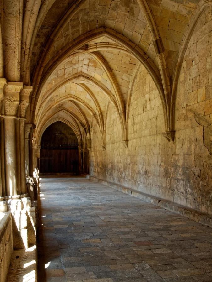 Hostal Patio De La Luna Таррагона Екстер'єр фото